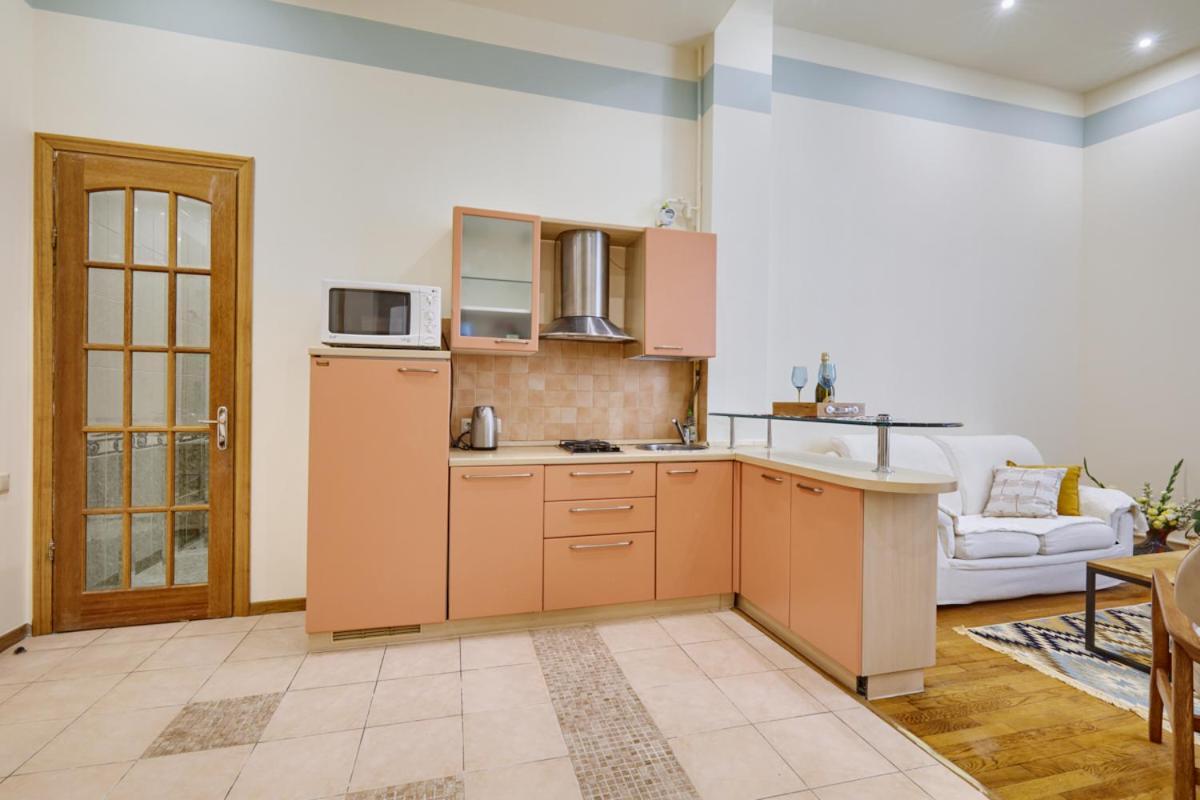 Apartments Near The Golden Gate Kiev Buitenkant foto